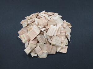 3.紙の原料 木材チップ